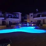 Charming 2 Bed. Ap. With Swimming Pool Pafos
