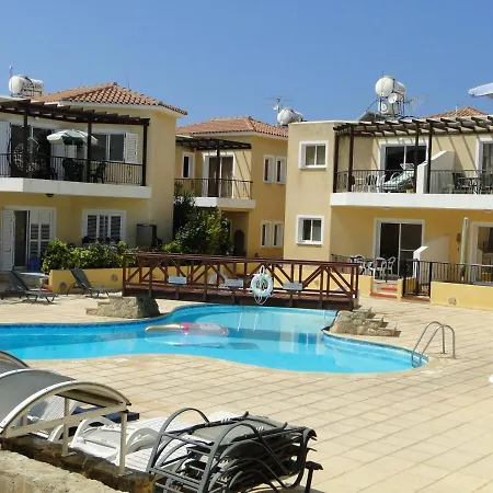 Daire Charming 2 Bed. Ap. With Swimming Pool