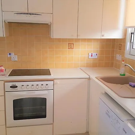 Charming 2 Bed. Ap. With Swimming Pool